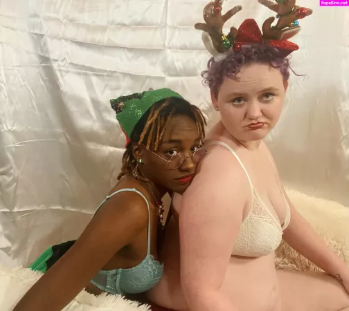 Hunnybeesarecool OnlyFans Thumbnail #6DjG5zVhyV
