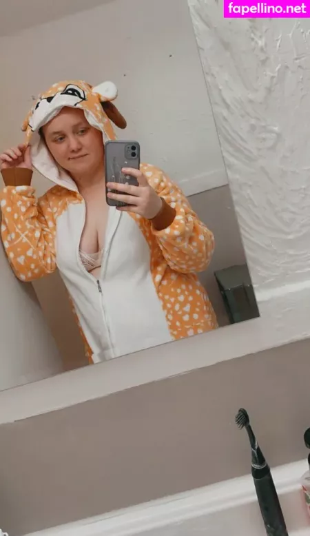 Hunnybeesarecool OnlyFans Thumbnail #B2dt8dPJXA