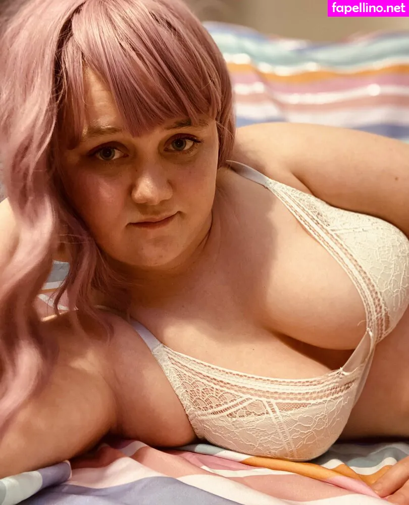 amyymarie118, hunnybeesarecool Nude Leaked OnlyFans Photo #B9rJ4wpPuT