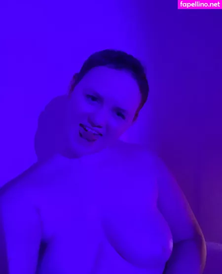 Hunnybeesarecool OnlyFans Thumbnail #DnUpTYhcrI