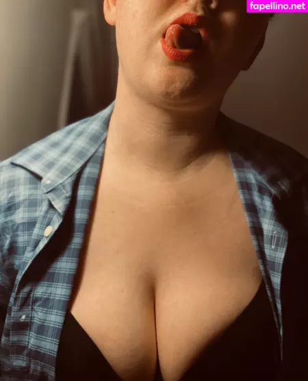 Hunnybeesarecool OnlyFans Thumbnail #yT9g4fnpLv