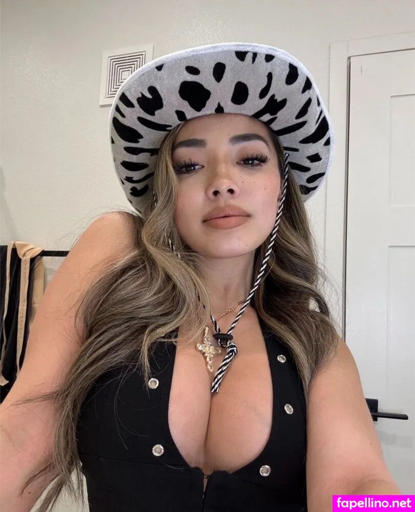 hunny.buns1, hunnylina_ Nude Leaked OnlyFans Photo #G7EOLDAnJR