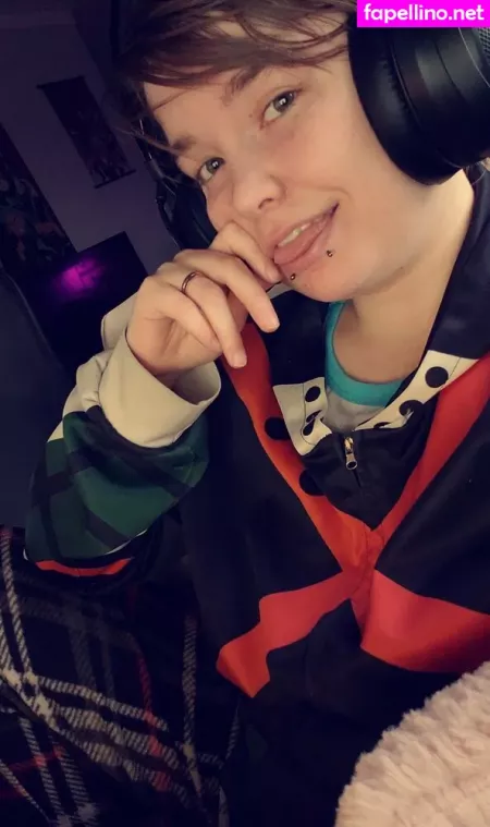 Hunnyrabb1t OnlyFans Thumbnail #CZ9JAKrMNX