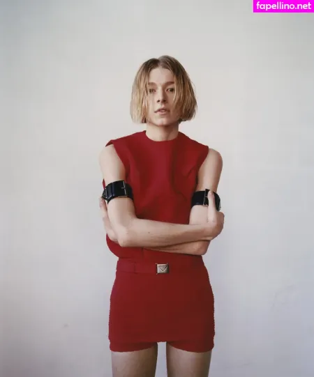 Hunter Schafer OnlyFans Thumbnail #AsX0b6C17D