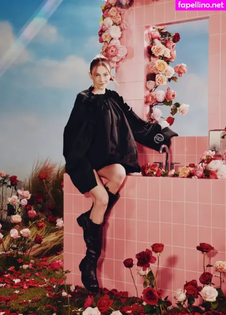 Hunter Schafer OnlyFans Thumbnail #VuUf1FuGWS