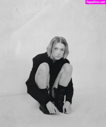 Hunter Schafer OnlyFans Thumbnail #ezSPA9CFXH