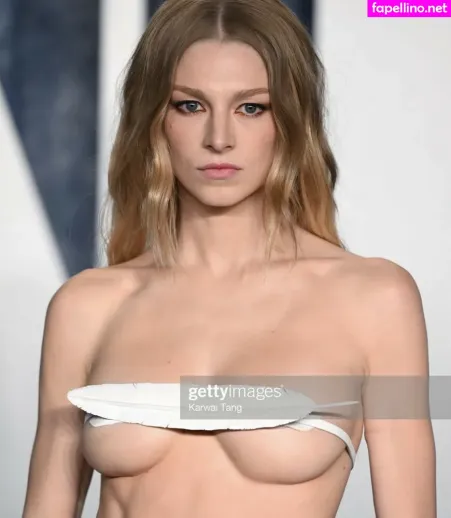 Hunter Schafer OnlyFans Thumbnail #sMQKqvCzqV