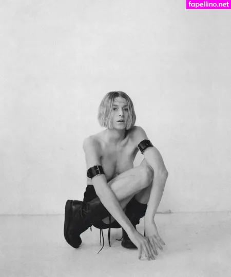 Hunter Schafer OnlyFans Thumbnail #vCdxF8yrpJ