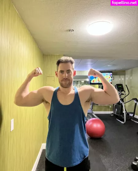 Hunterdeanxl OnlyFans Thumbnail #BQDf2mzsDu