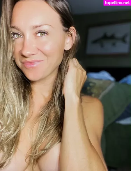 Huntress Jen OnlyFans Thumbnail #A7jpSLkBk9