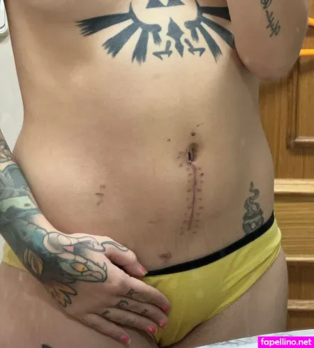 Huronarolera OnlyFans Thumbnail #gA3EvNiwWi