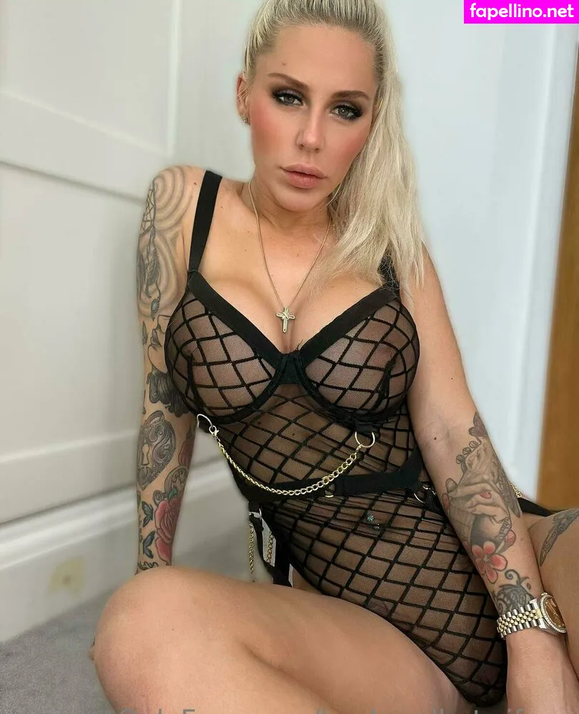 cuckoldhusband_wife, husbandhotwifeyx Nude Leaked OnlyFans Photo #ItAwS1XtaW