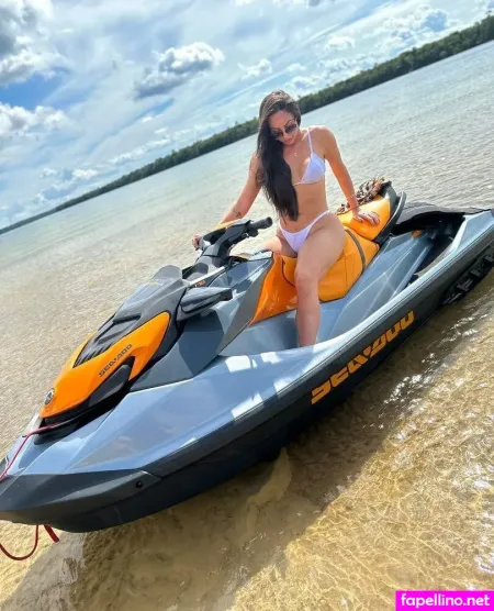Husiaria Thais Neves OnlyFans Thumbnail #dH93PF4fny