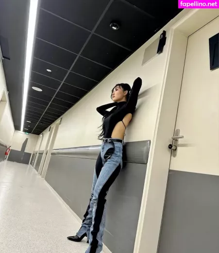 Hwasa OnlyFans Thumbnail #FZiQNsF17F
