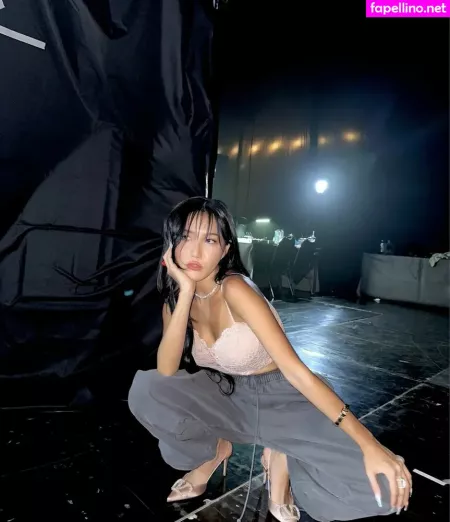 Hwasa OnlyFans Thumbnail #oeYHYrYJwE