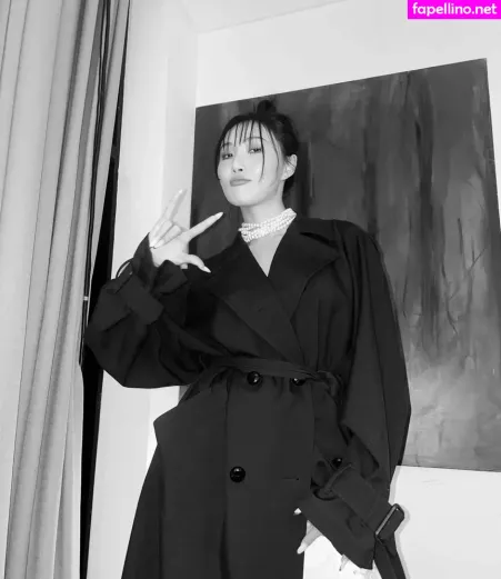 Hwasa OnlyFans Thumbnail #ywPnAxLtJR