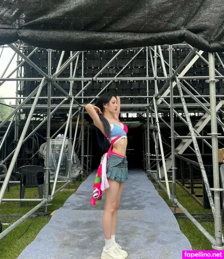 Hwiseo OnlyFans Thumbnail #CRxdKsPiKp