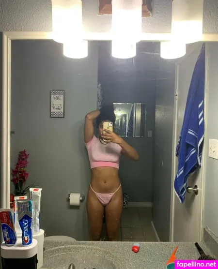 Hxllokittyslxt OnlyFans Thumbnail #sE3bTYvEY0