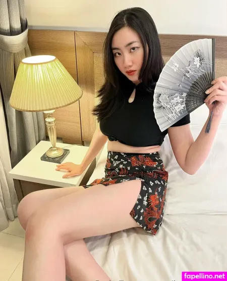 Hybeholly OnlyFans Thumbnail #AkpIYMeIkD