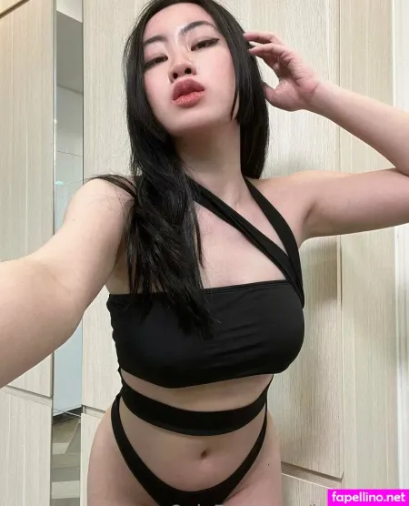 Hybeholly OnlyFans Thumbnail #Cel6vGD2bc