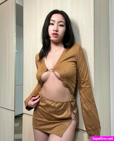 Hybeholly OnlyFans Thumbnail #c5xRlLtgbh