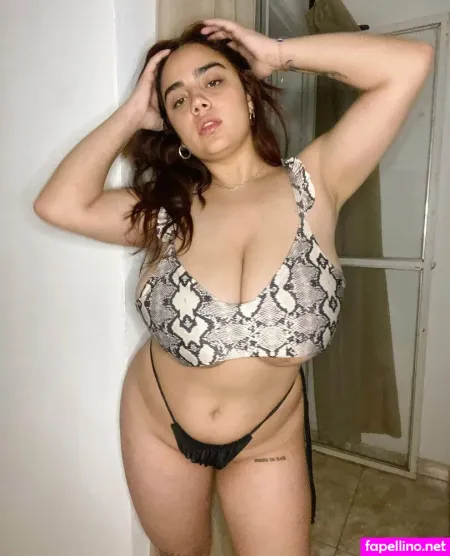 I M Z A R A 1 OnlyFans Thumbnail #FSqq0Jr6Ux