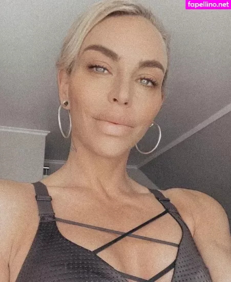 Ia Ostergren OnlyFans Thumbnail #cK868gr5YB