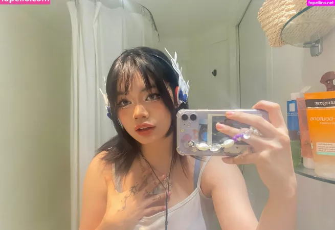 Iadivinecomedie OnlyFans Thumbnail #J4kYGse1ua