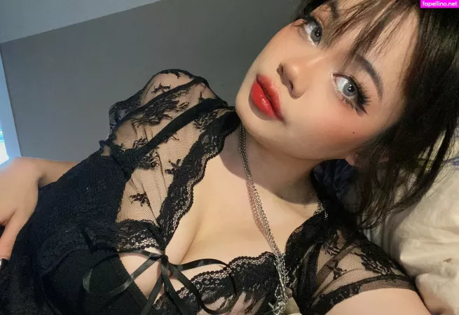 Iadivinecomedie OnlyFans Thumbnail #d8XnL3Yg97