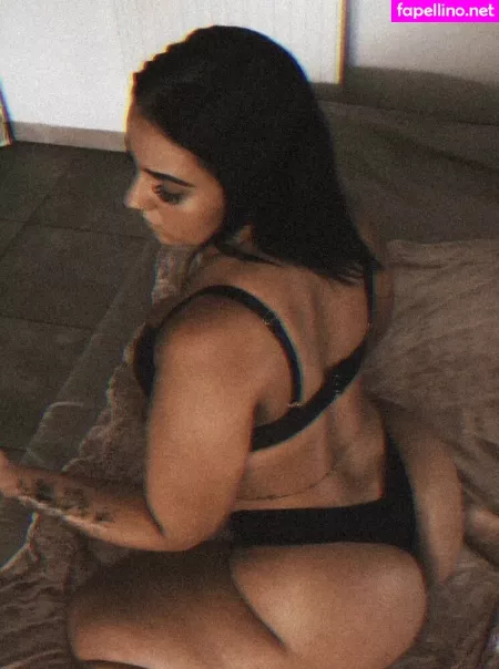 Iam Elodiebrn OnlyFans Thumbnail #8nwt5ApVNY