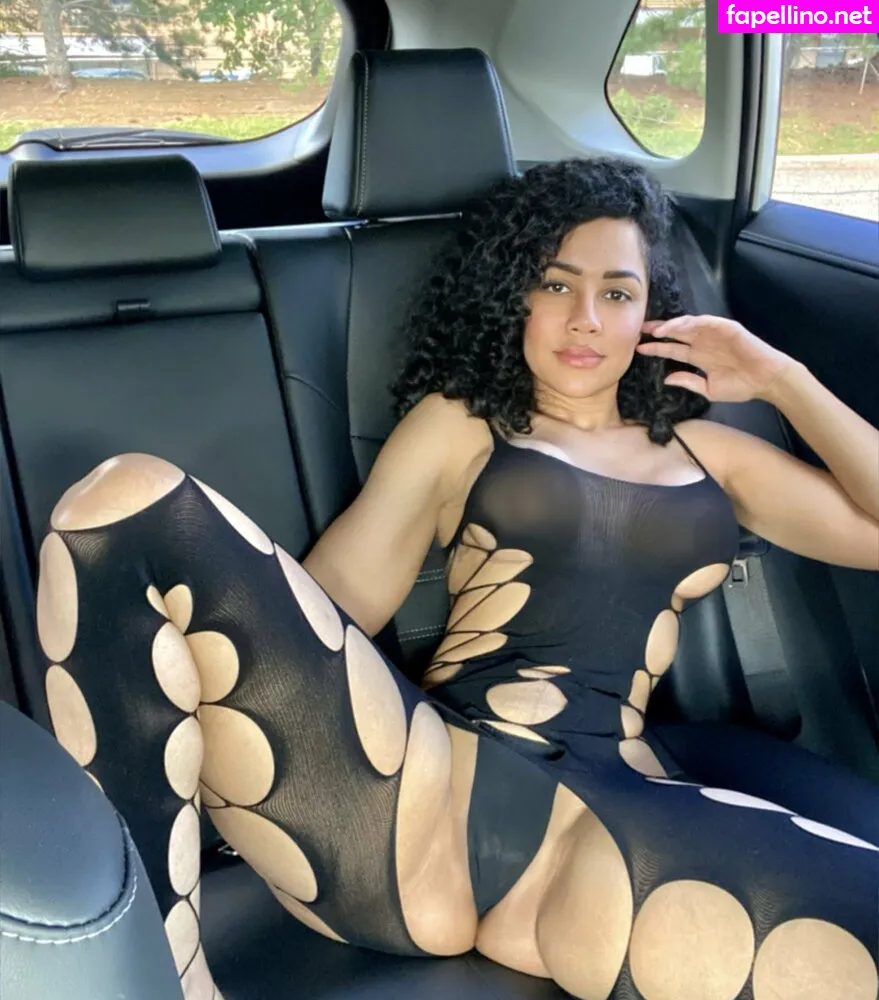 Nailah Rossi, iam_nailah, imnailah_ Nude Leaked OnlyFans Photo #BEezm4GTHj