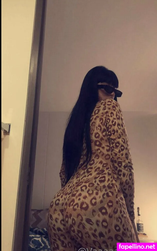 iam_vaaalenntineeeeeee, iamjustairi Nude Leaked OnlyFans Photo #0gnD6fYcca