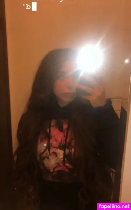 Iam Vee OnlyFans Thumbnail #LTjMIpMUSx