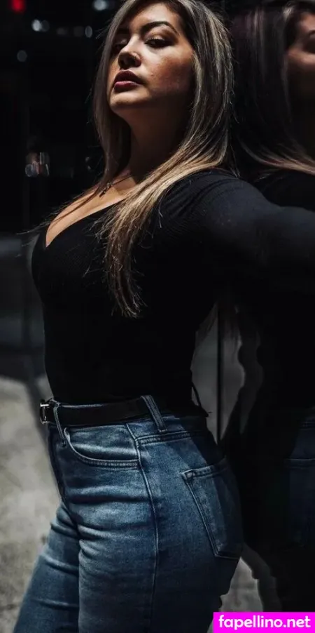 Iamcamilaalejandra OnlyFans Thumbnail #AfNSK71uYl
