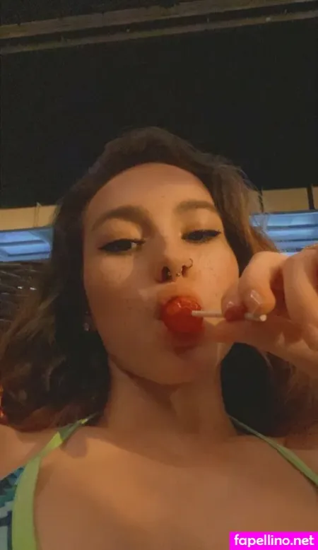 Iamhaleyann OnlyFans Thumbnail #P7DIcTIct6