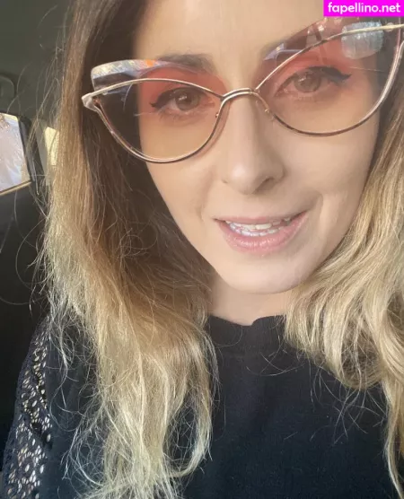 Iamhelenaprice OnlyFans Thumbnail #4DXCFgGc1v