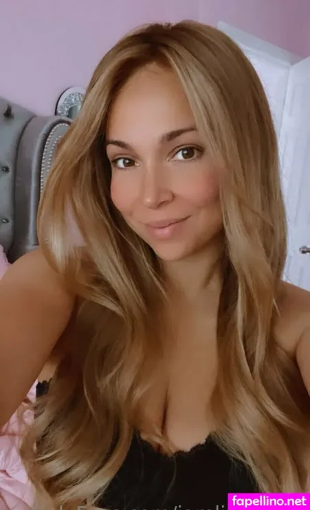 Iamlizzyxoxo OnlyFans Thumbnail #WCp3rW2vY5