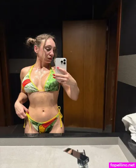 Iamlunahale OnlyFans Thumbnail #boAZReJ0r2