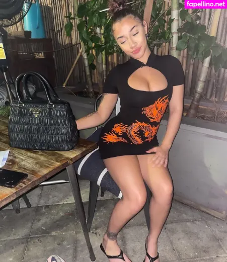 Iamnevaehakira OnlyFans Thumbnail #jYgeh7MAsy