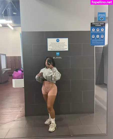 Iamoliviayoung OnlyFans Thumbnail #zwDv4YynMC