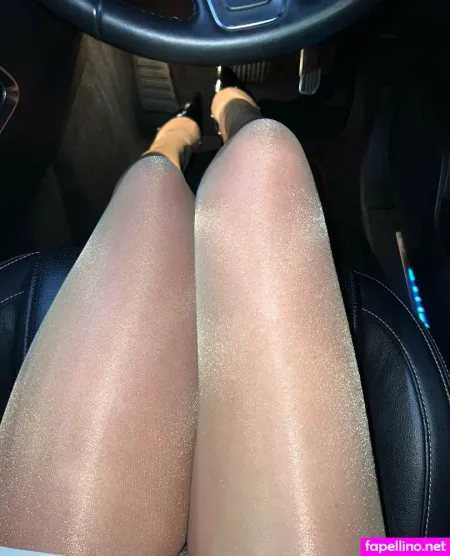 Iamrosaluna Main Profile Photo