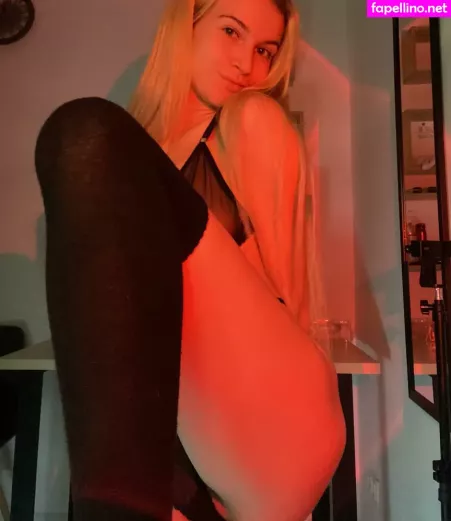 Iamsandranovix OnlyFans Thumbnail #i735y9R7rD