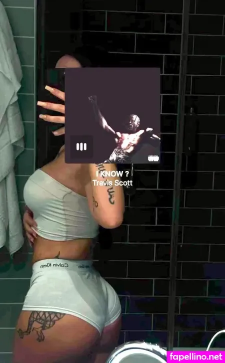 Iamsaraly OnlyFans Thumbnail #Z8v7X6Udux