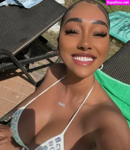 Iamsophiielikosky OnlyFans Thumbnail #0BXvth6psx