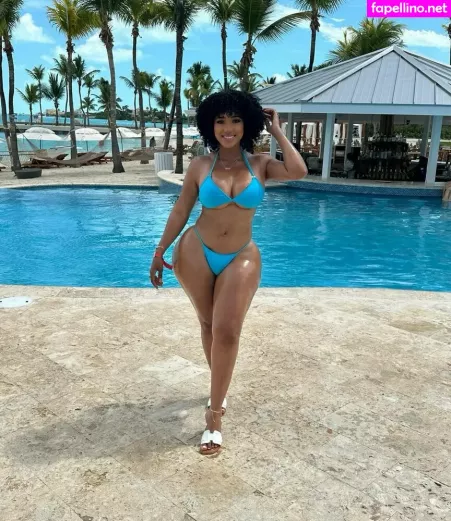 Iamsophiielikosky OnlyFans Thumbnail #2Jy0LjDxbV