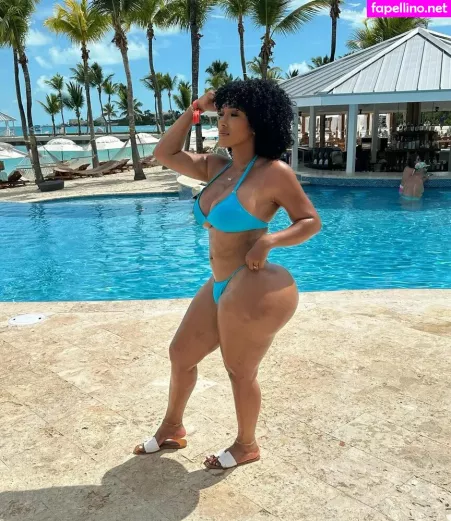 Iamsophiielikosky OnlyFans Thumbnail #39KU2kWcXt