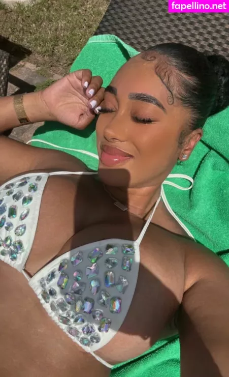 Iamsophiielikosky OnlyFans Thumbnail #LalxxANrcl