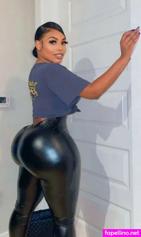 Iamthomasina Main Profile Photo