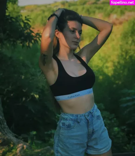 Iara Castagno OnlyFans Thumbnail #A6i0vFU2iV