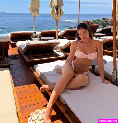 Iara Guimaraes OnlyFans Thumbnail #ofx90F8ztd